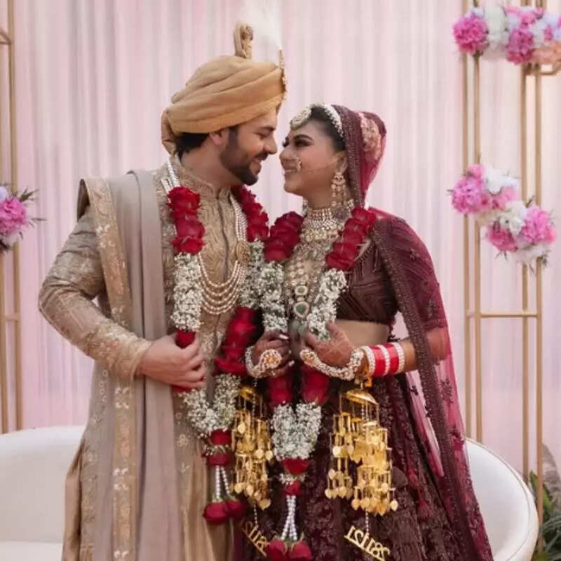 संजय गगनानी ने पत्नी पूनम प्रीत सिंह संग मनाई शादी की तीसरी सालगिरह