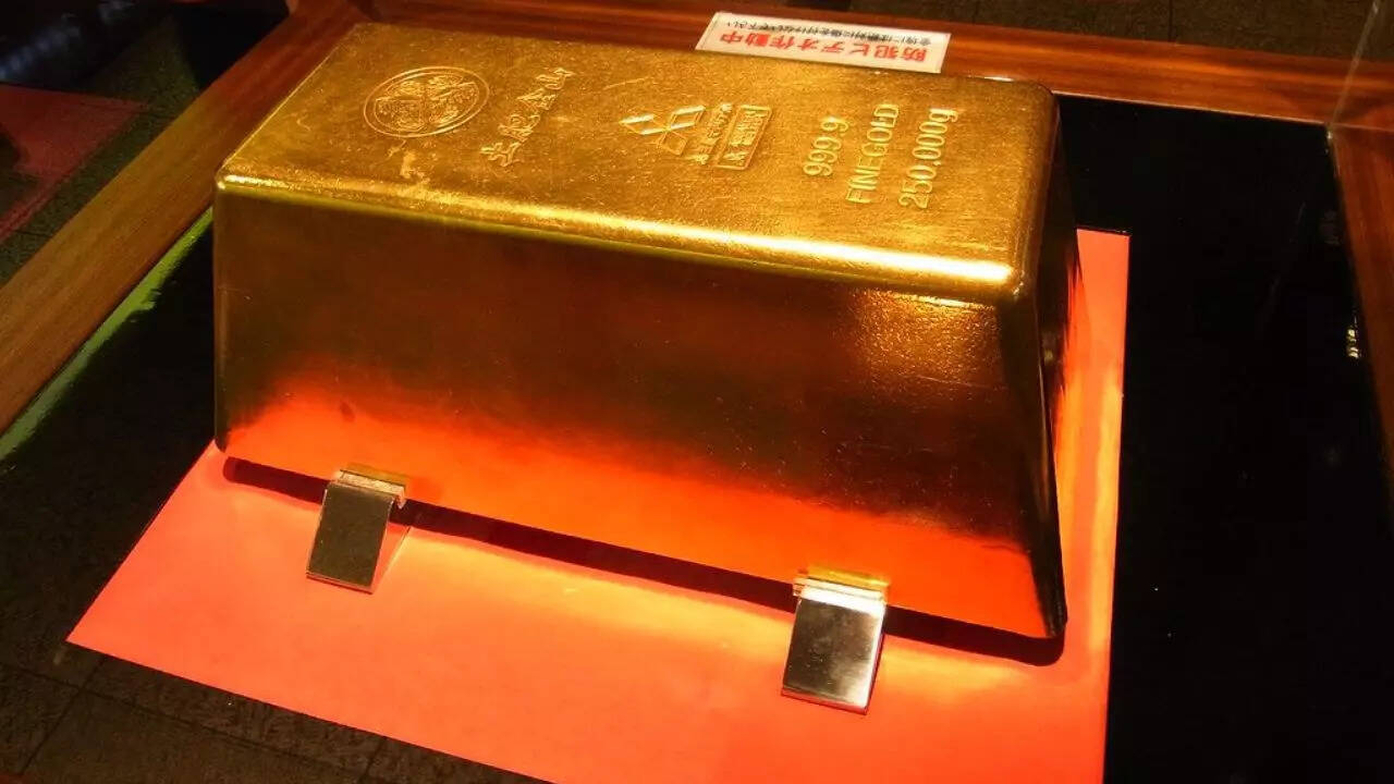 शुद्ध सोने का यह बार उत्कृष्टता का प्रतीक