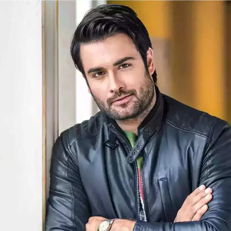 विवियन डीसेना Vivian Dsena