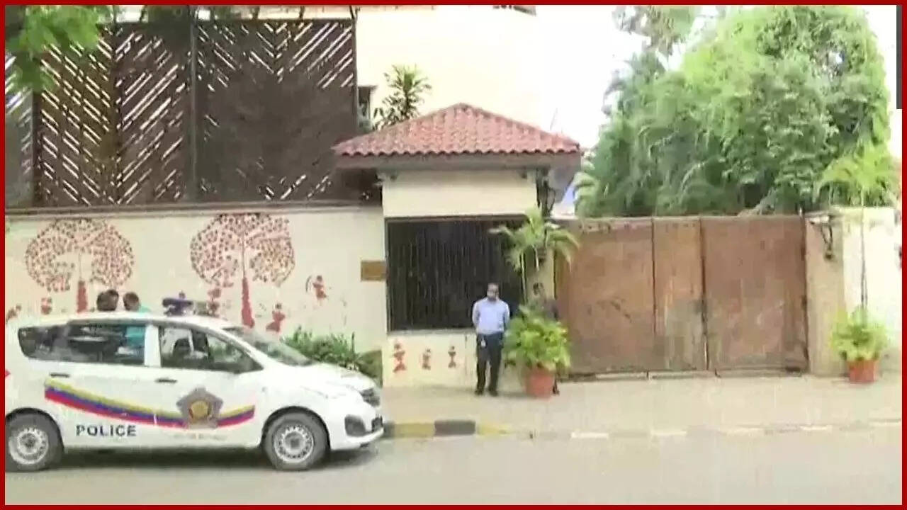 जलसा सदी के महानायक का घर