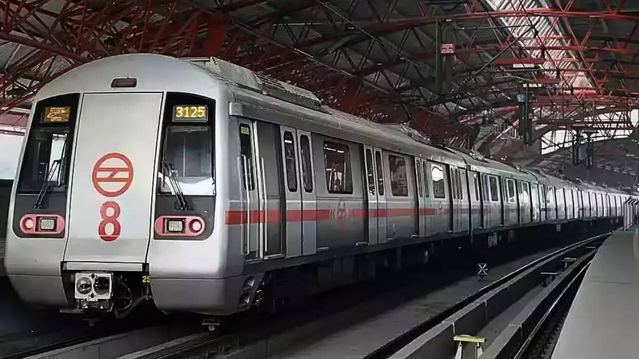 अंडरग्राउंड मेट्रो