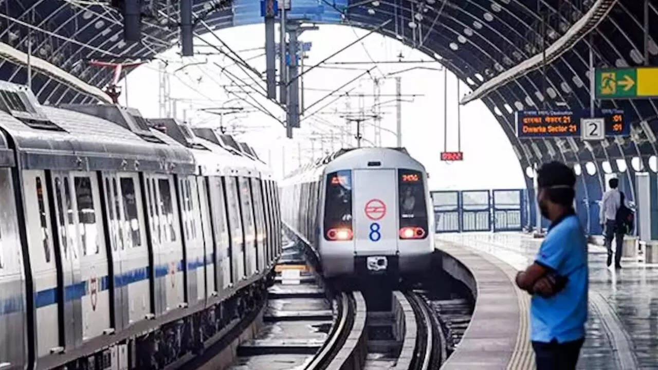 मौजूदा VIP Station