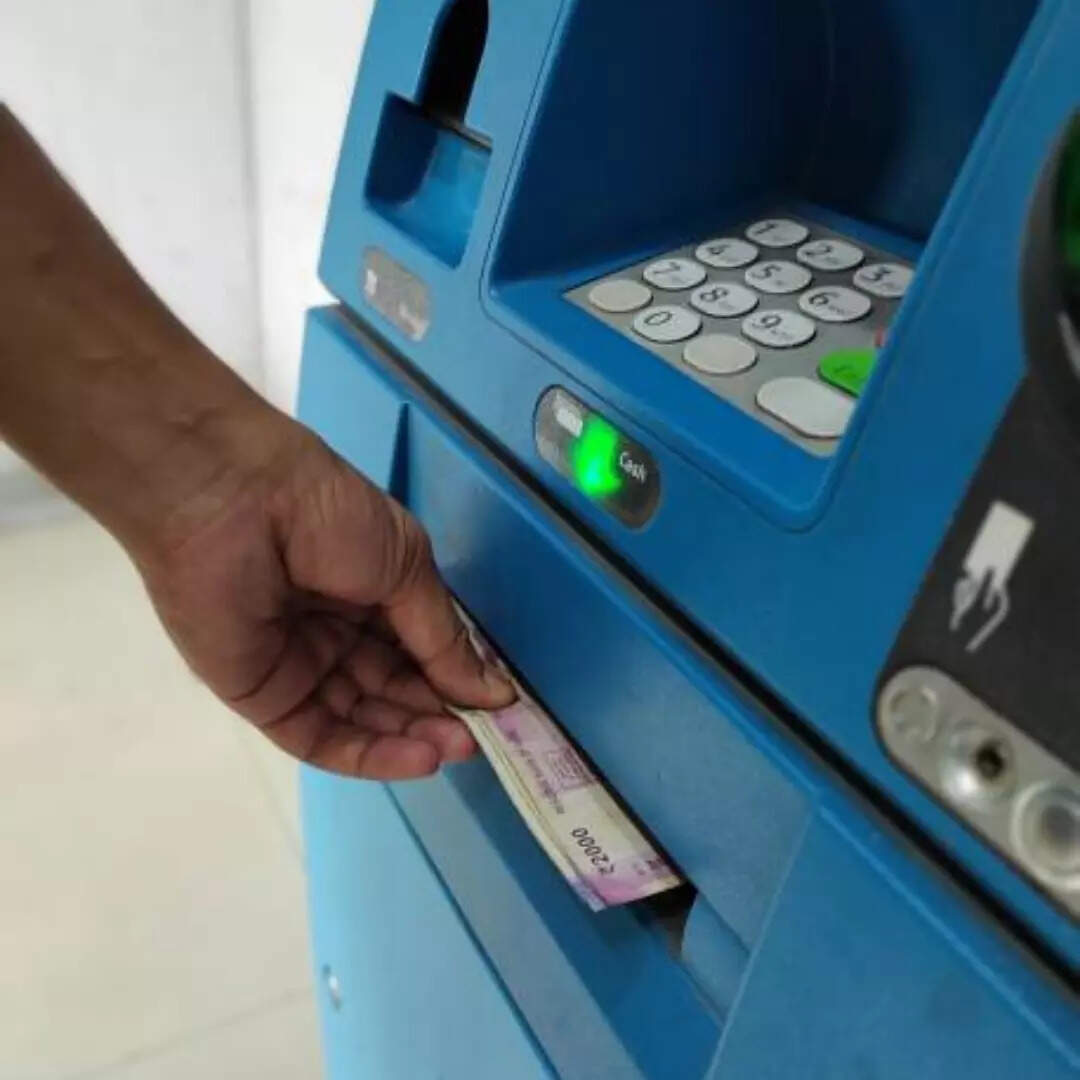 ATM पर क्या करें
