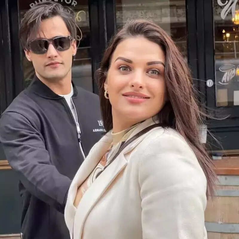 Asim Riaz और Himanshi Khurana का हुआ ब्रेकअप