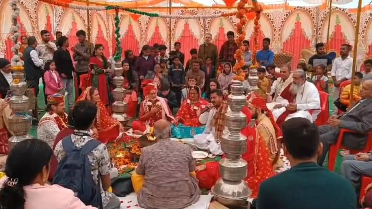 हल्दी और संगीत कार्यक्रम भी हुआ