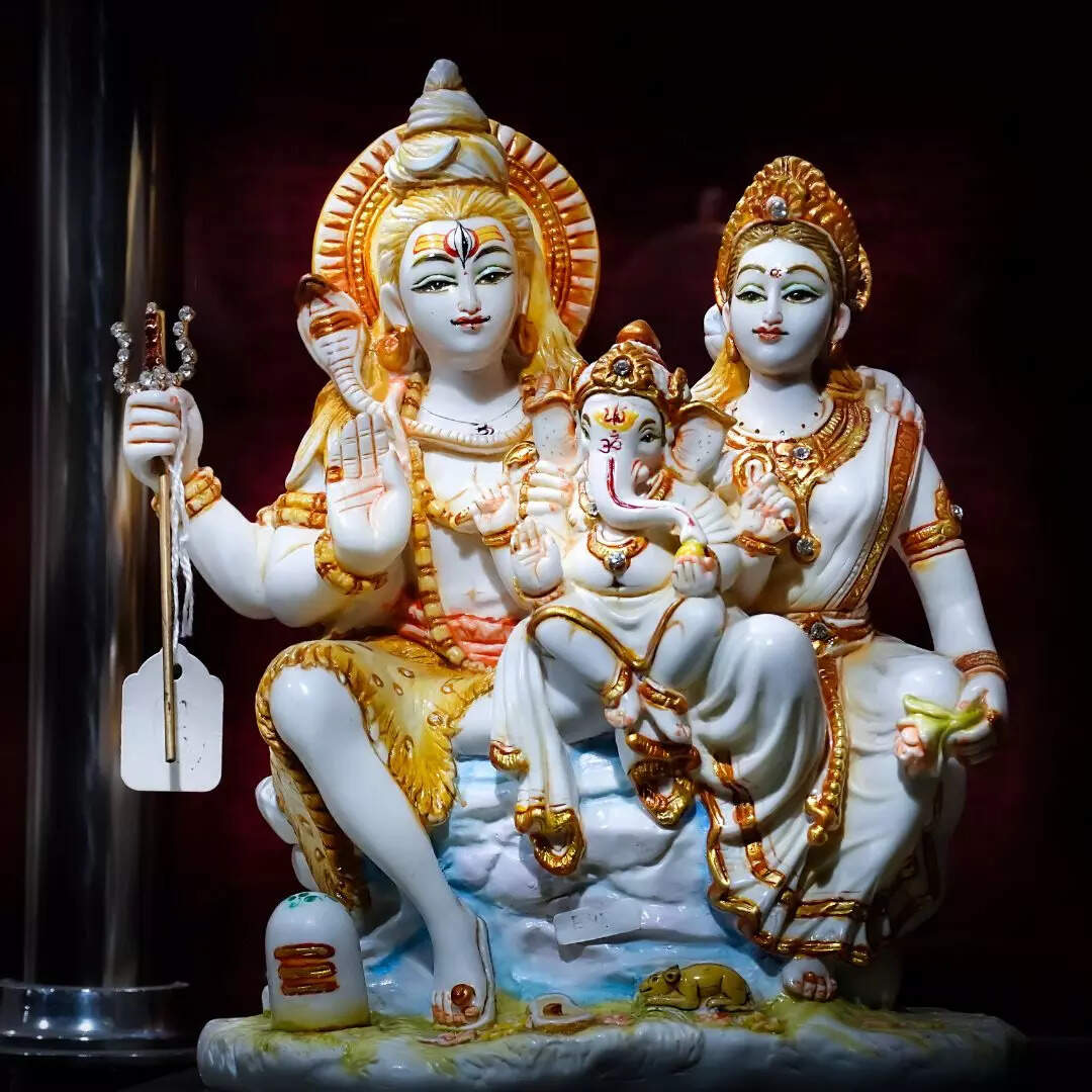शिव-पार्वती की पूजा