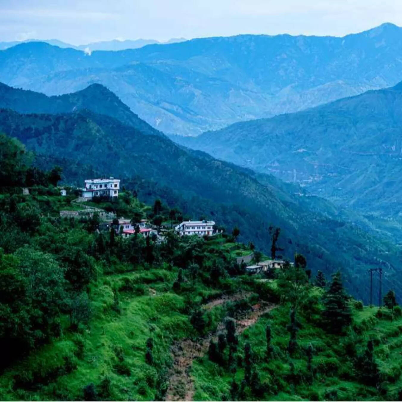 भीड़-भाड़ से दूर