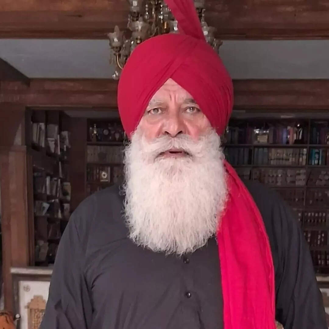 अब की तारीफ