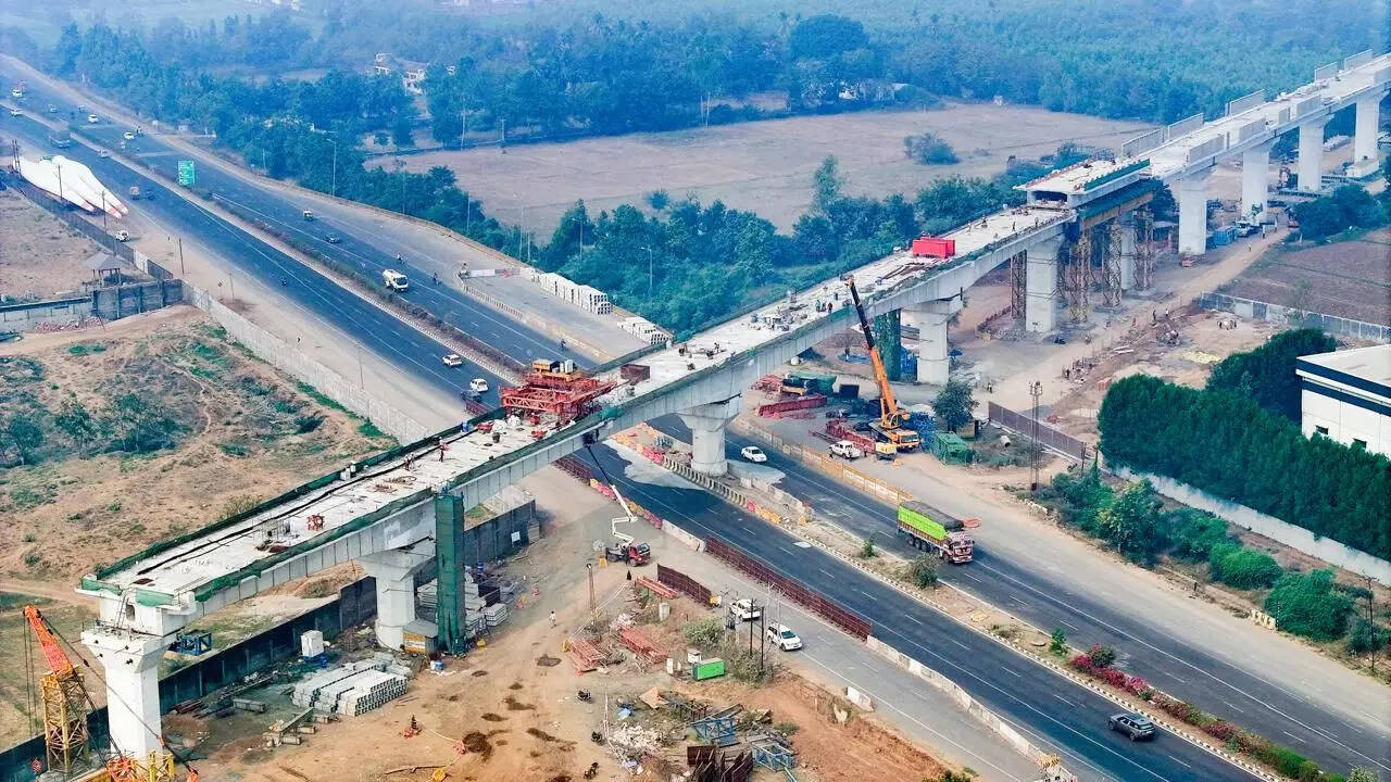 मुंबई-अहमदाबाद बुलेट ट्रेन परियोजना