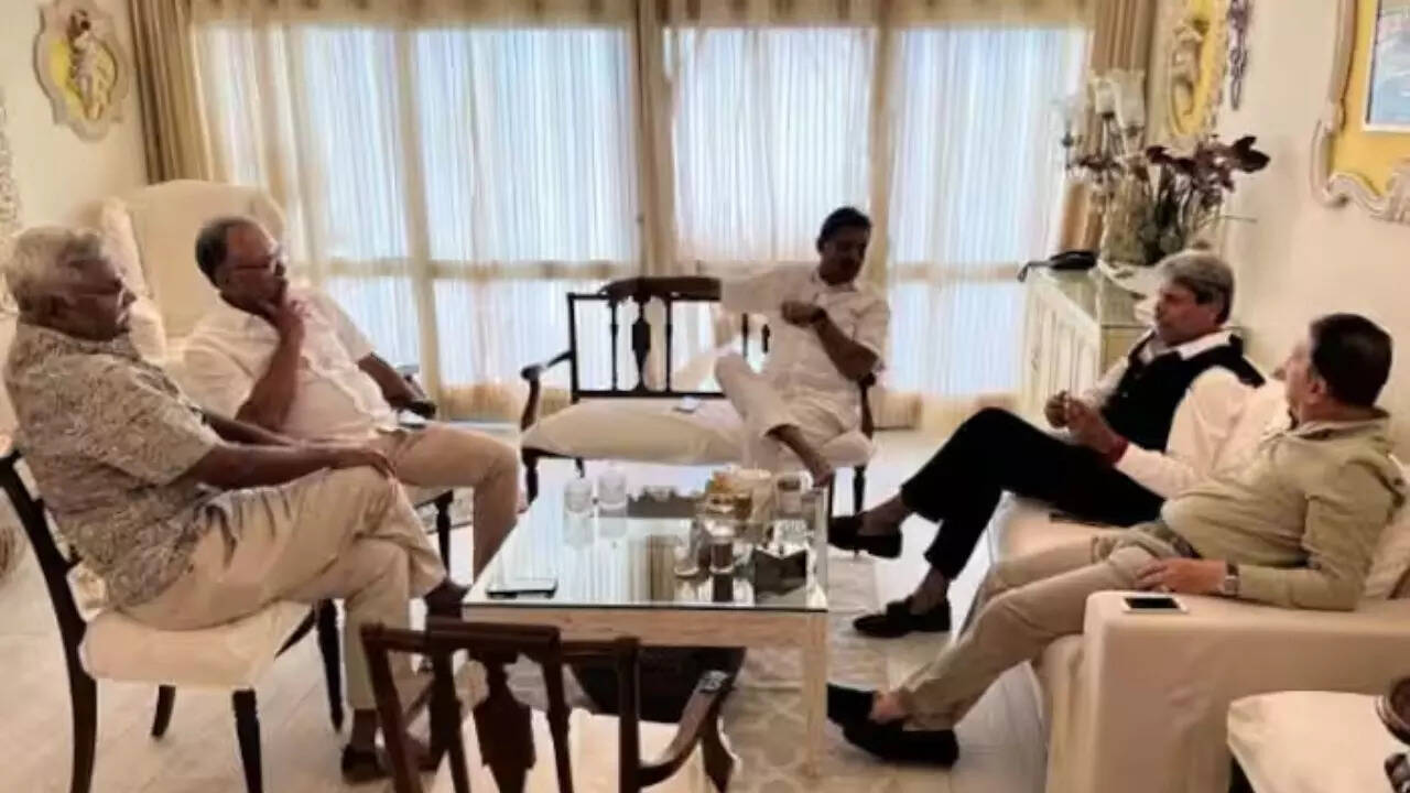 डिजाइन हुआ बार