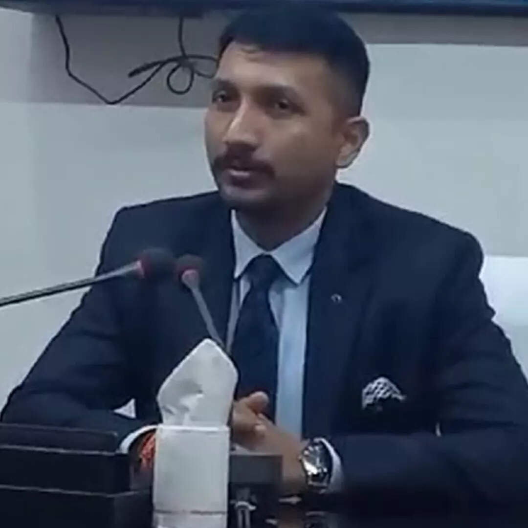 रहे हैं इन जिलों के डीएम