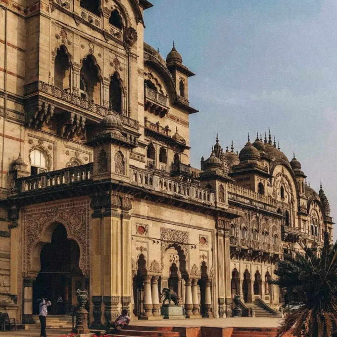 लक्ष्मी विलास पैलेस