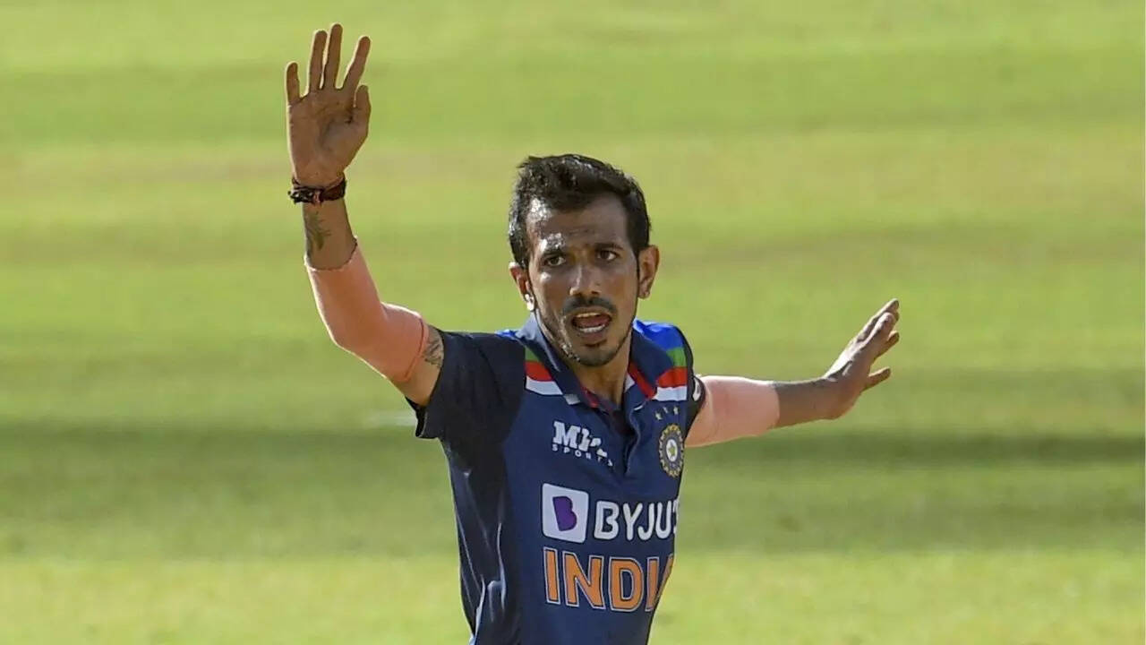 आकाश चोपड़ा ने लगाया आरोप