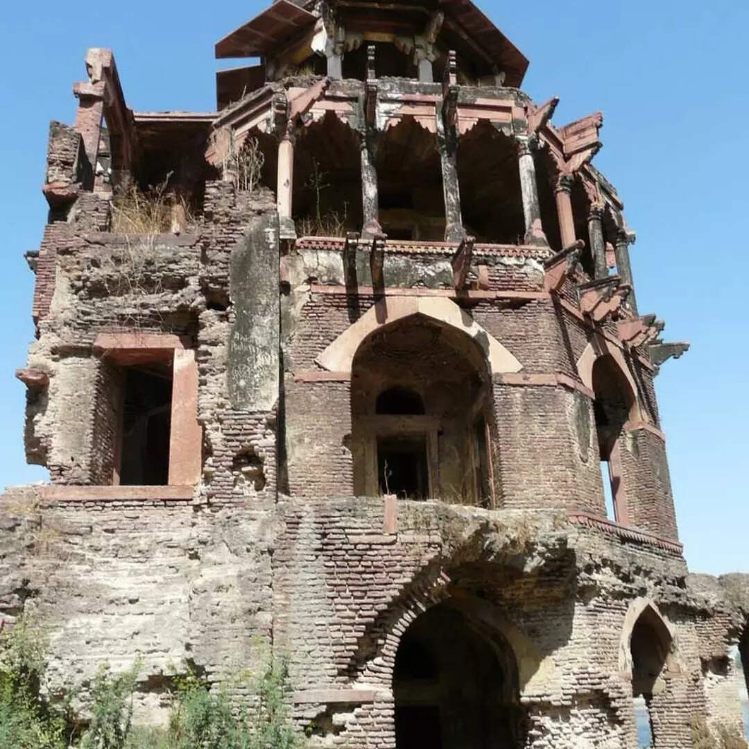 मुगल काल का उदाहरण