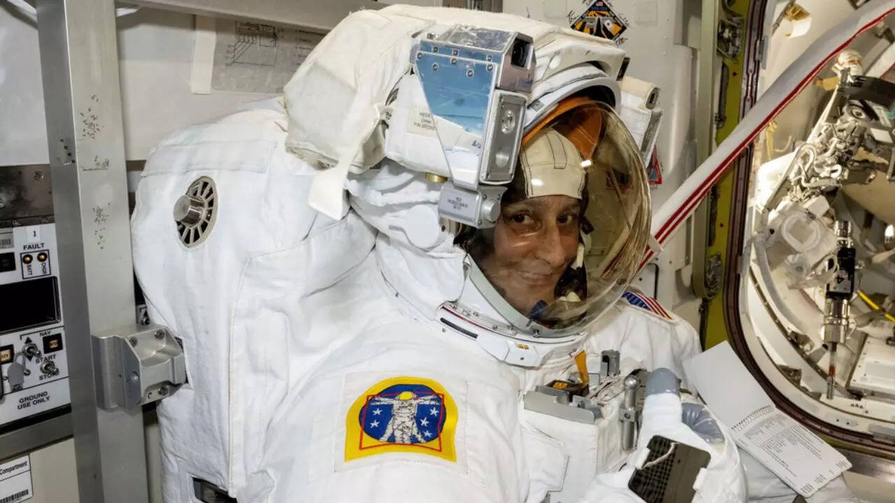 अंतरिक्ष में फंसी सुनीता विलियम्स