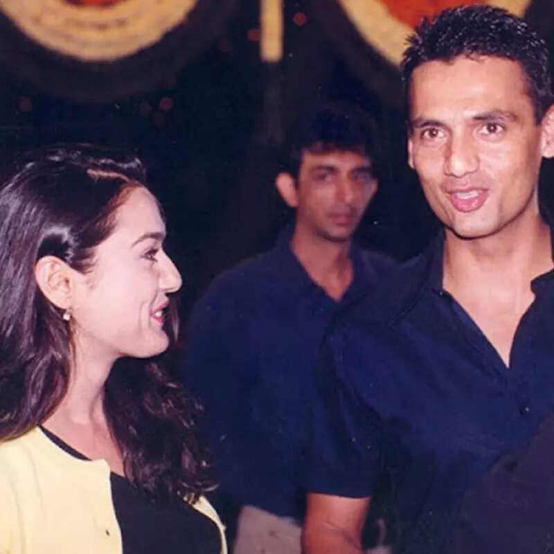 मार्क रॉबिन्सन Marc Robinson