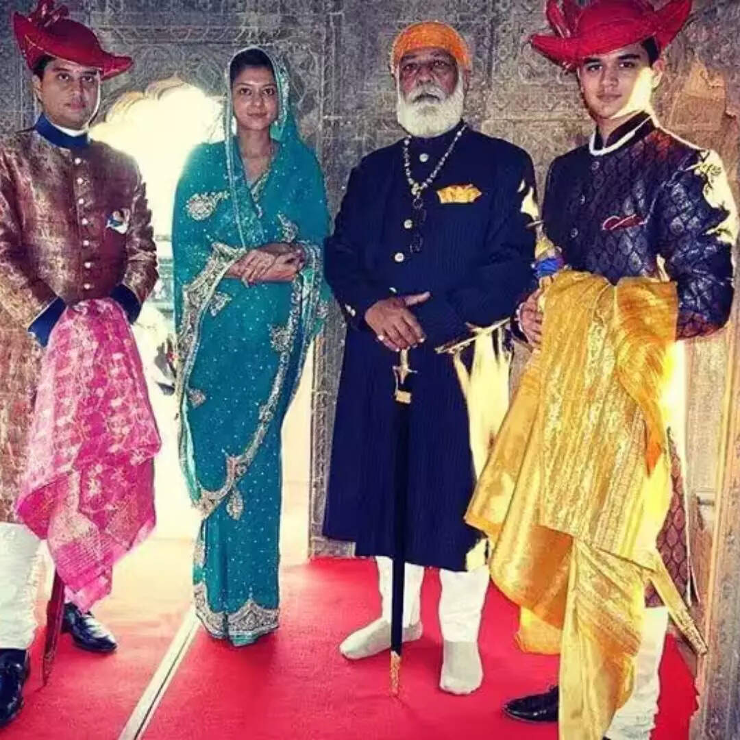 कैसे शुरू हुई प्रेम कहानी