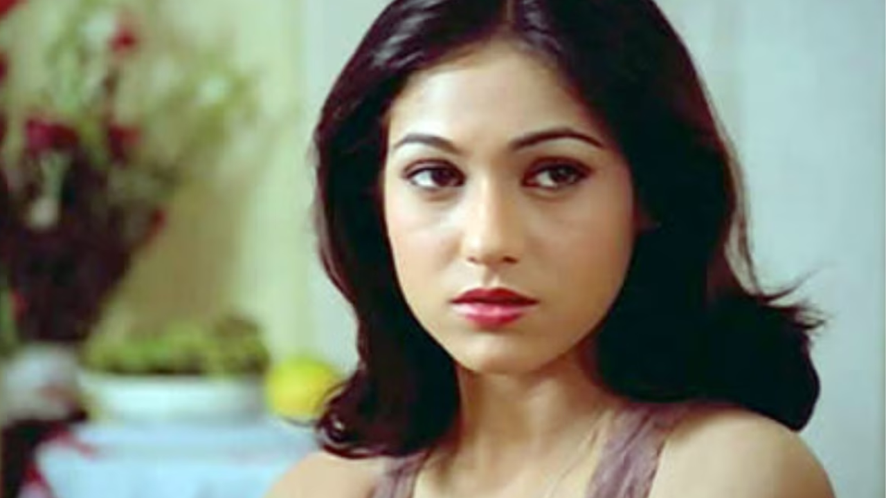 टीना मुनीम Tina Munim
