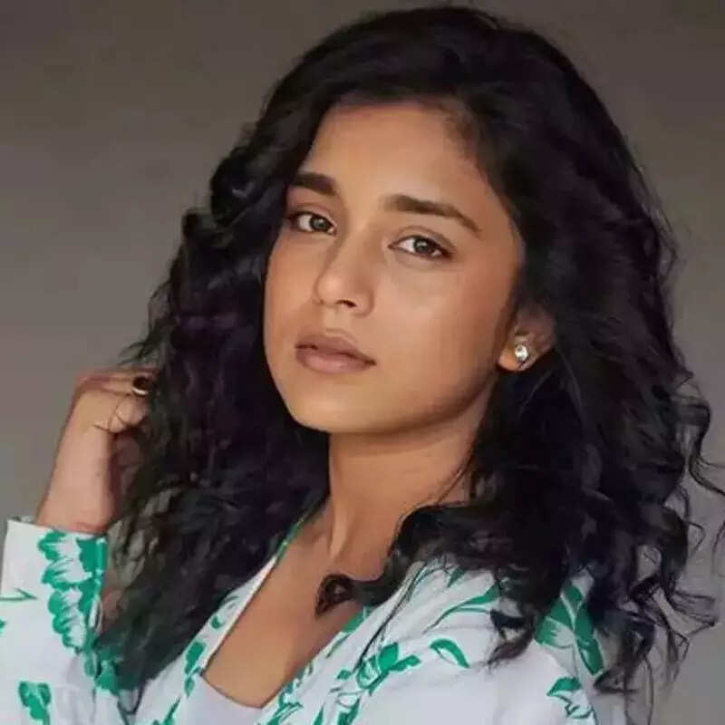 सुंबुल तौकीर खान Sumbul Touqeer Khan