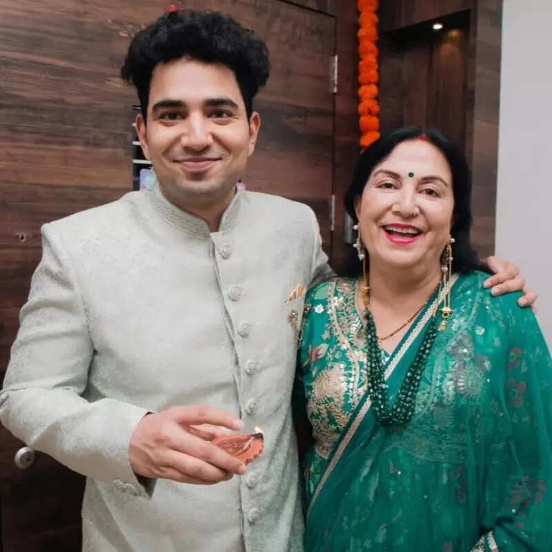 परिवार को रखते हैं टॉप पर 