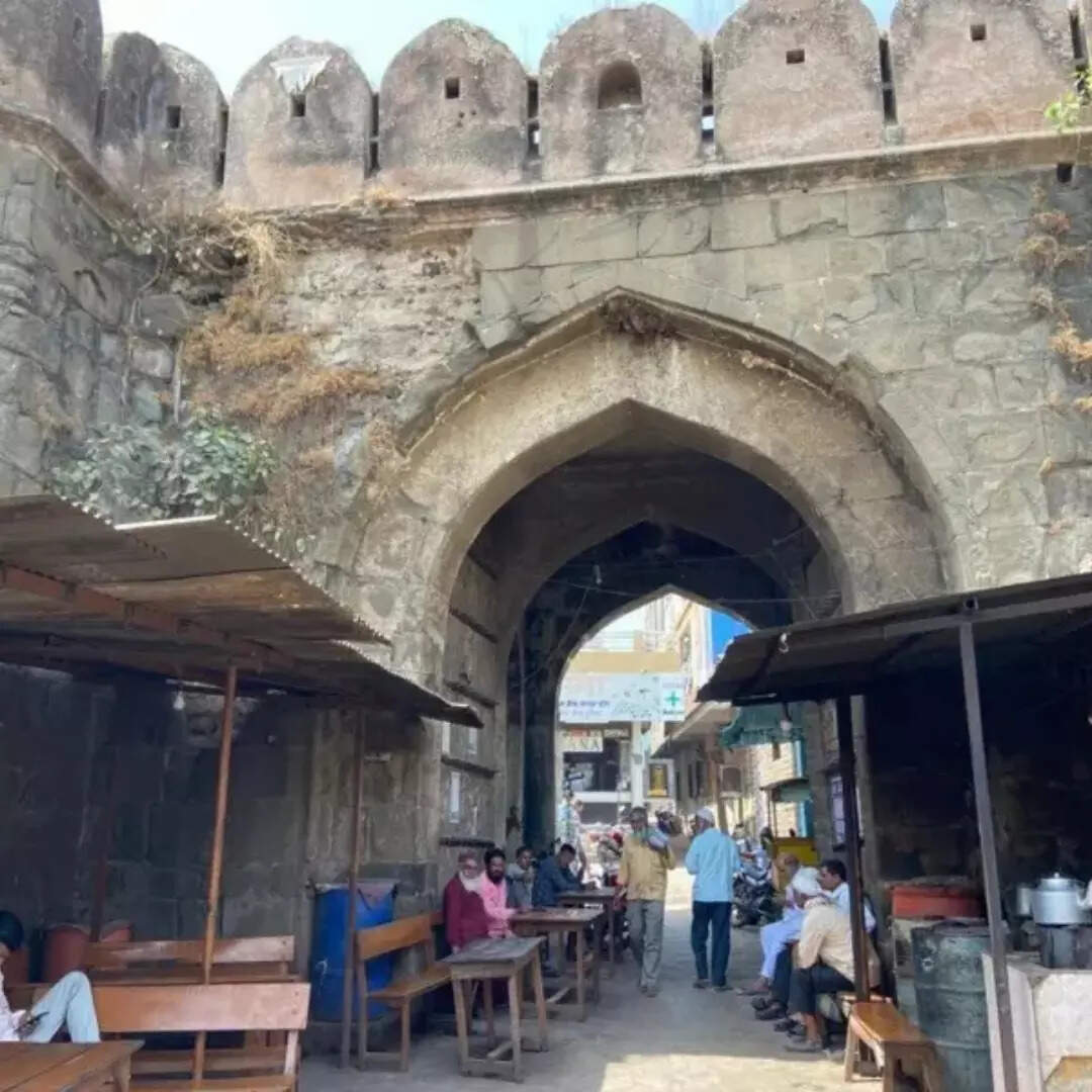 कैसे पहुंचे