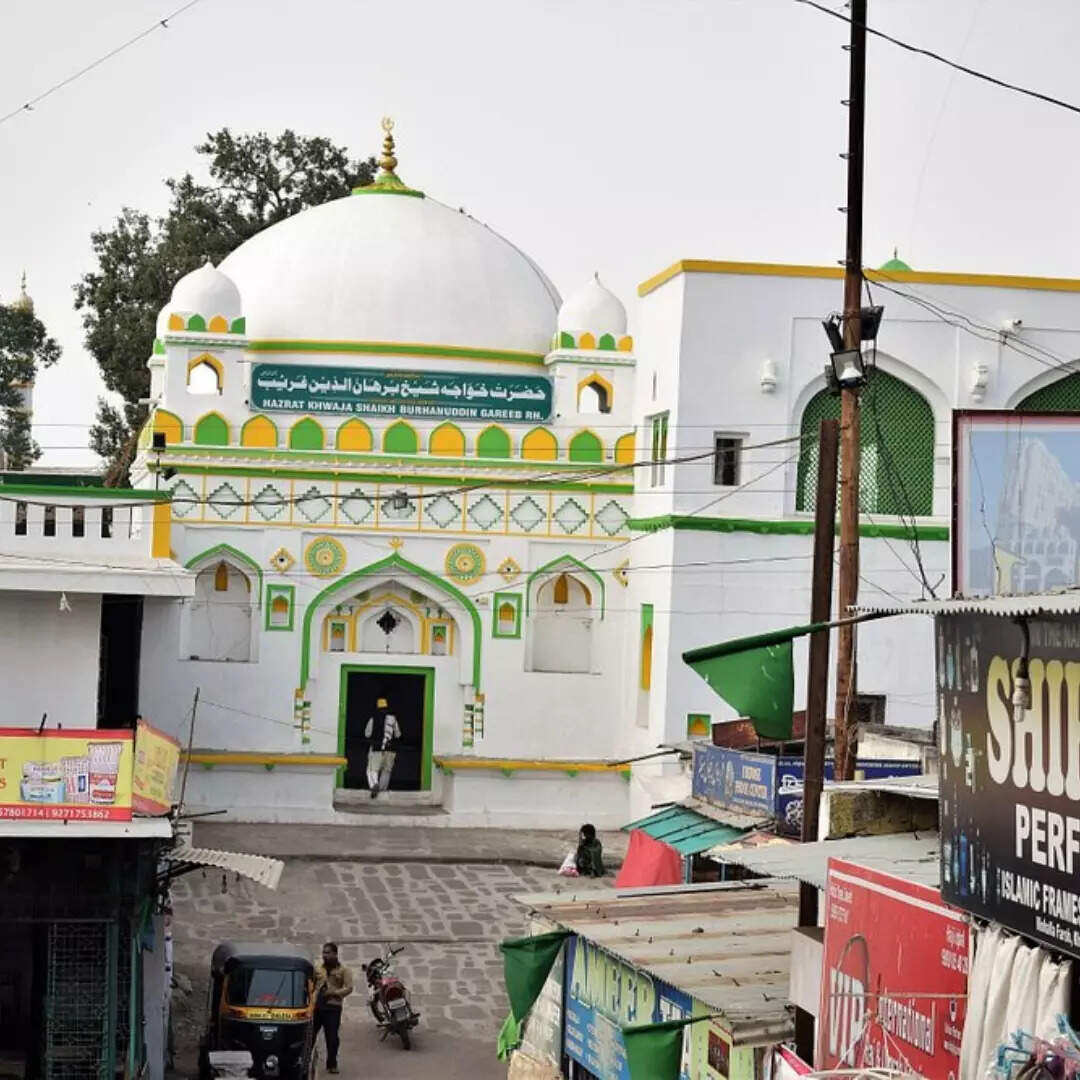 औरंगजेब ने दिया था आदेश