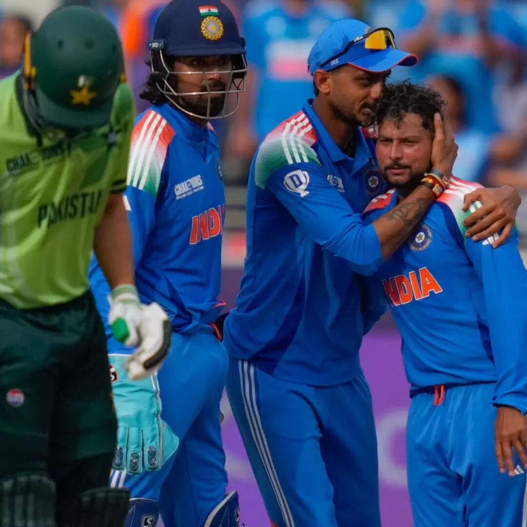अब तक 15 विकेट