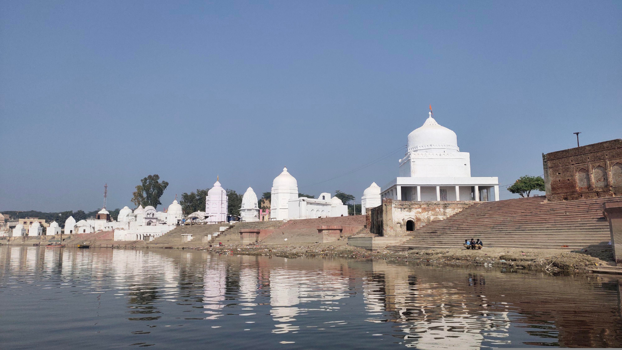 कहां से निकलती है यमुना और किन राज्यों से बहती है