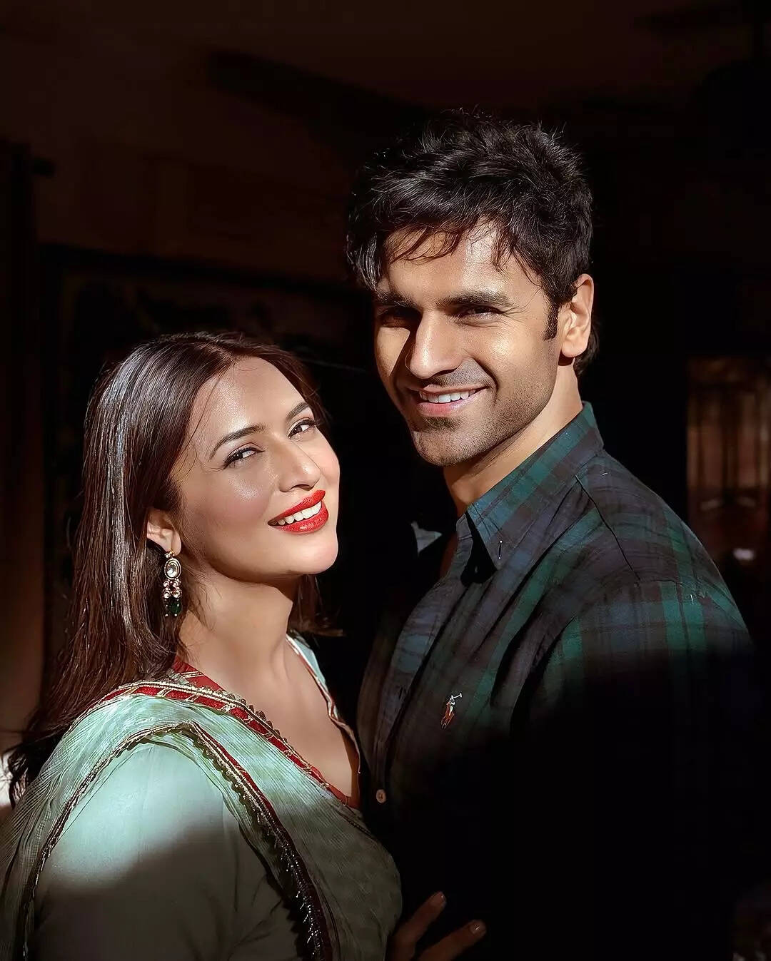 दिव्यंका त्रिपाठी-विवेक दहिया Divyanka Tripathi-Vivek Dahiya