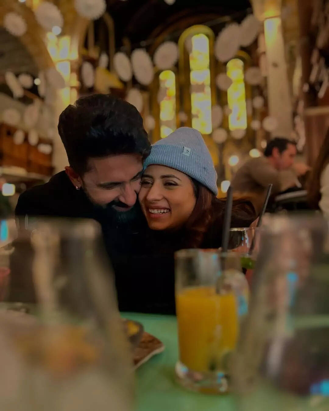 सरगुन मेहता-रवि दुबे Sargun Mehta-Ravi Dubey