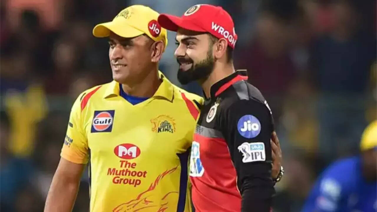 पहले 50 मैचों के बाद किसके ज्यादा रन