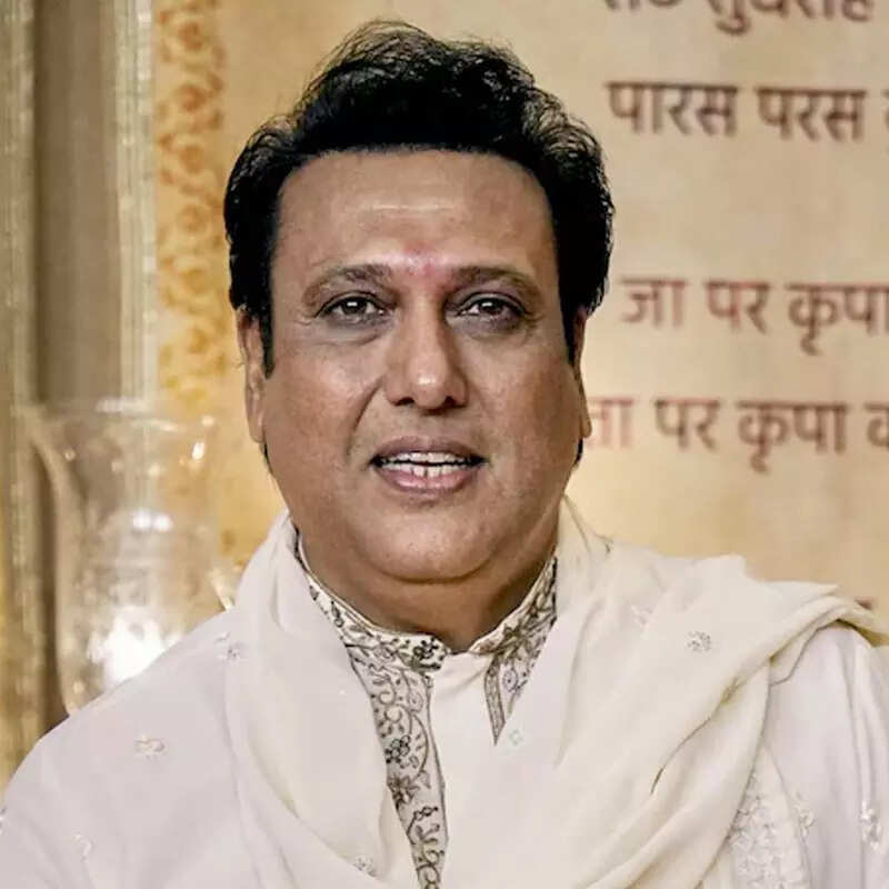 गोविंदा नहीं होना चाहते अलग