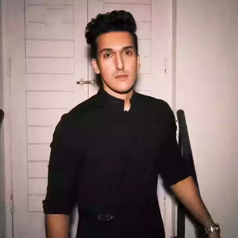 यशवर्धन आहूजा Yashvardhan Ahuja
