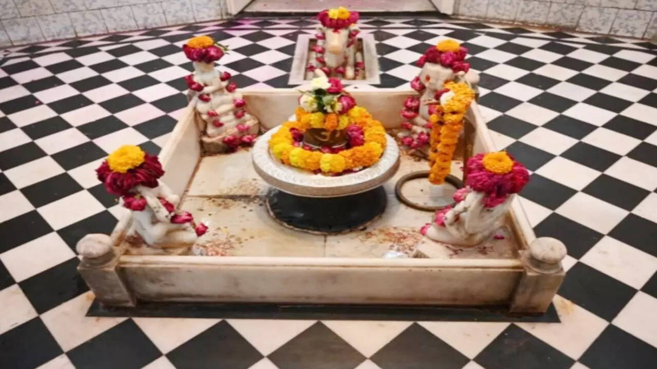 ताले वाले महादेव
