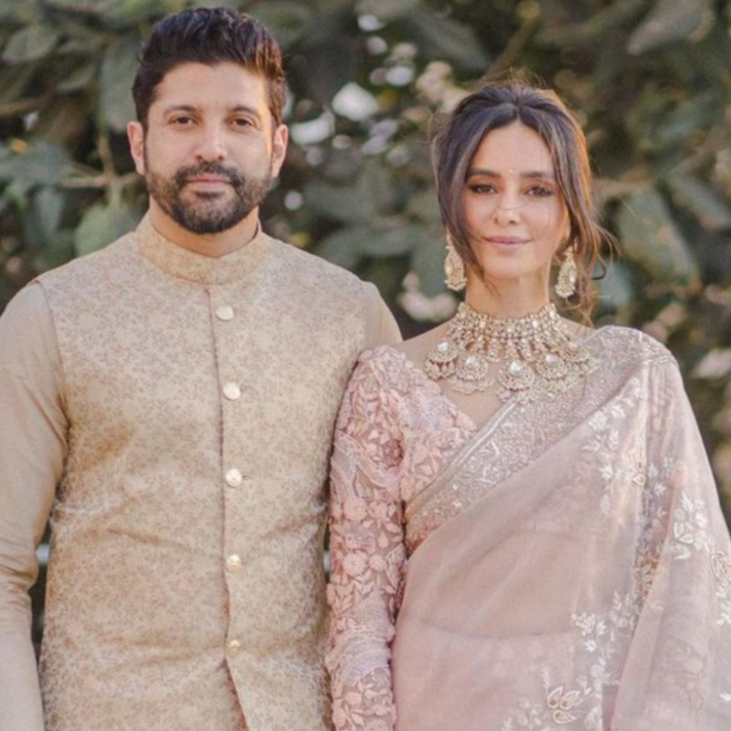Farhan Akhtar ने भी बच्चों के जवान होने के बाद की दूसरी शादी