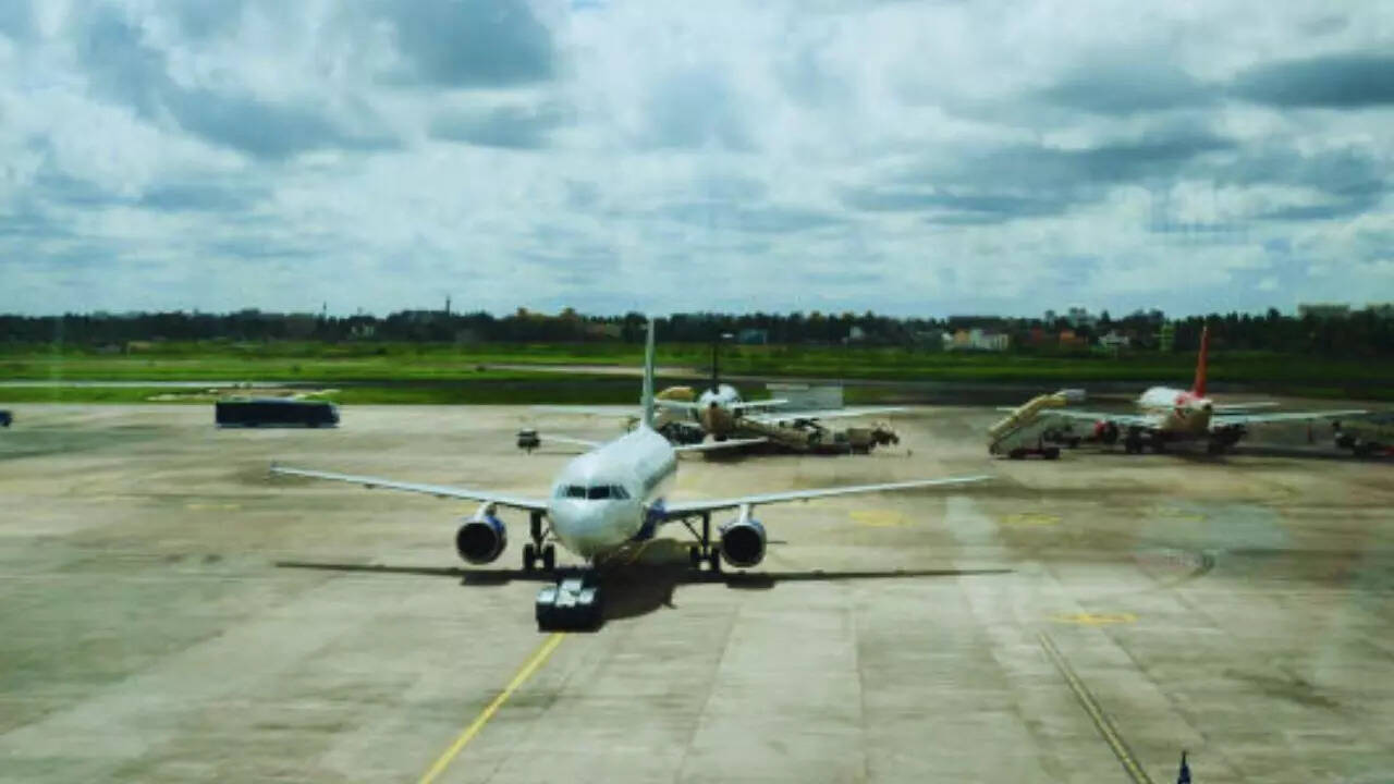 एयरपोर्ट का बिछेगा जाल