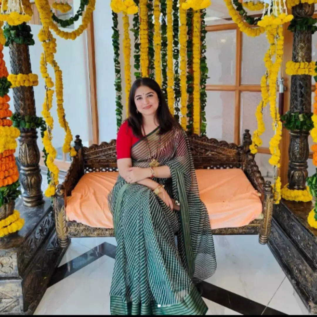 यूपीएससी की यात्रा IRS Purvi Nanda Rank