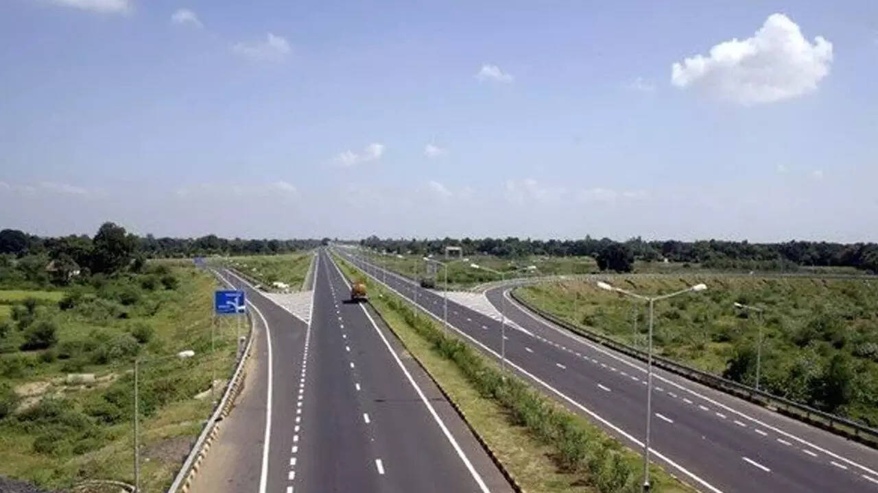 ग्रीनफील्ड बनाम ब्राउनफील्ड