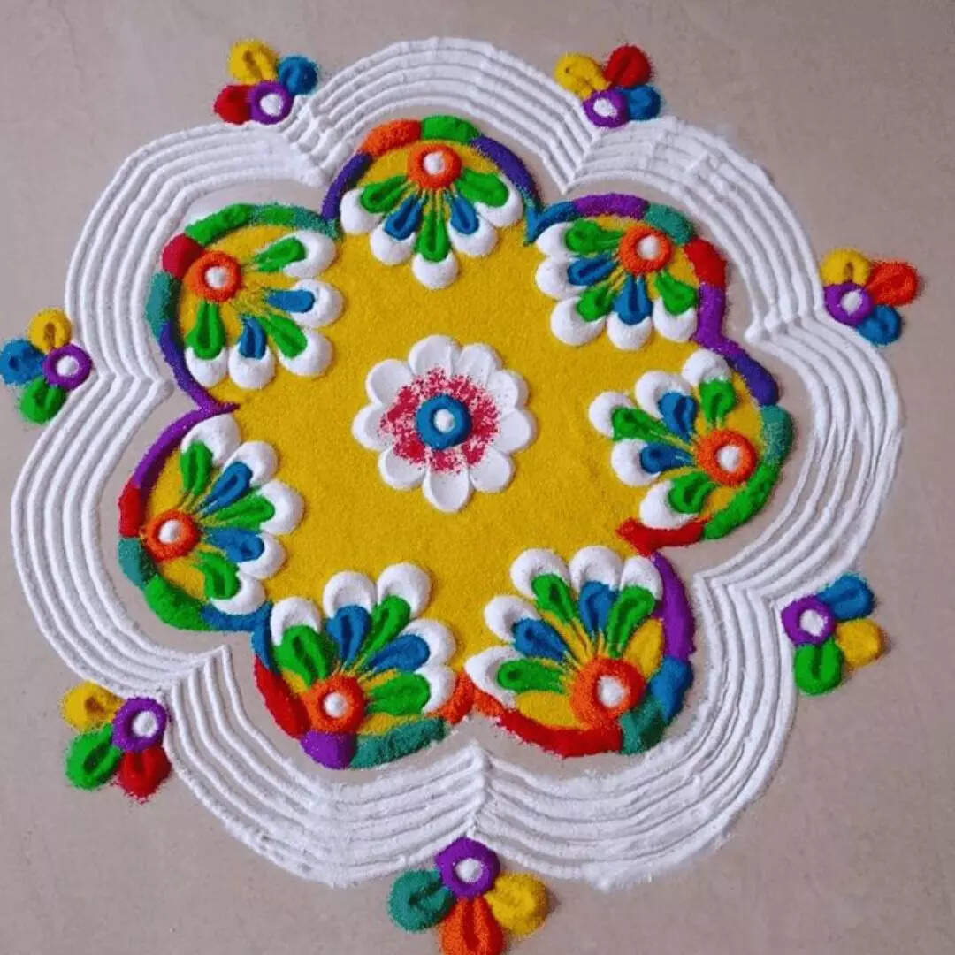 फ्लोरल रंगोली डिजाइन