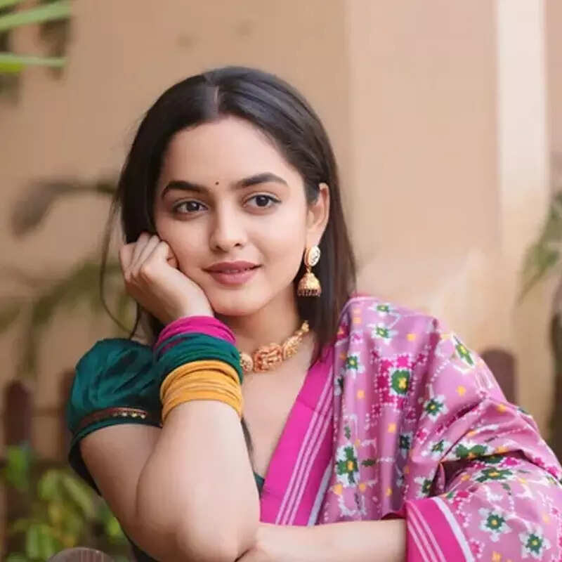 उड़ने की आशा Udne Ki Asha