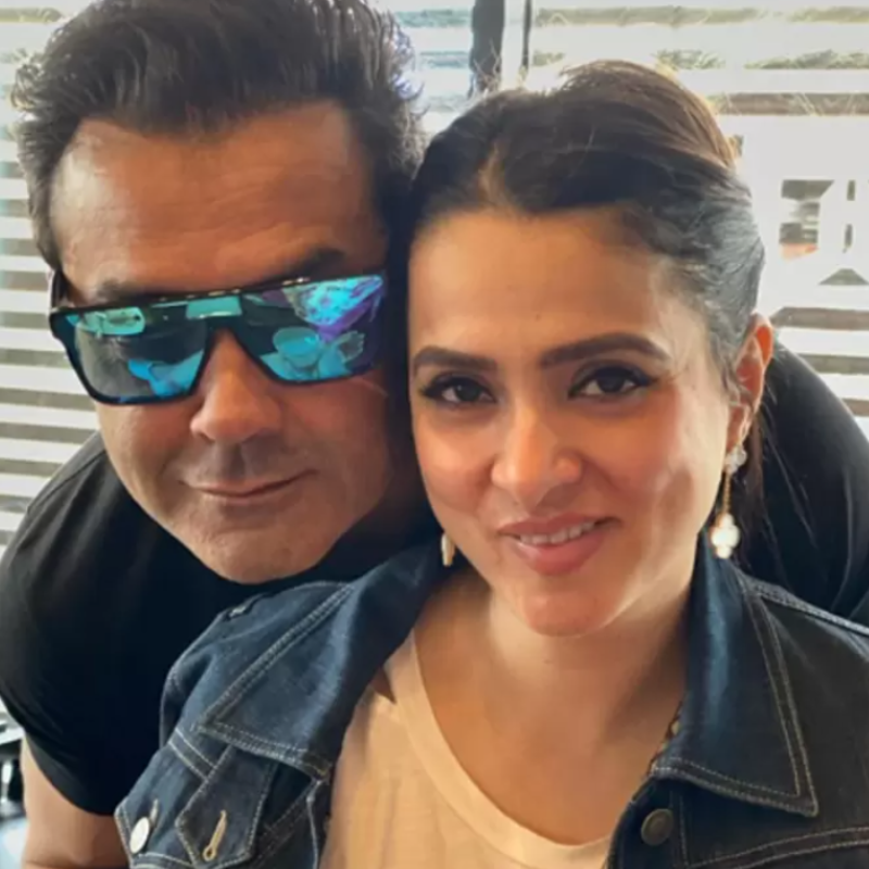 बॉबी देओल ने की तान्या संग शादी बसाया घर