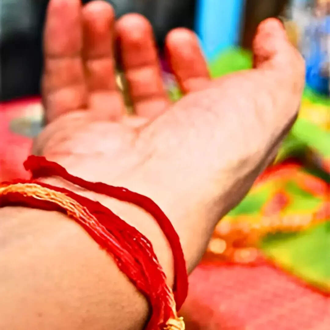 कलावा बांधने का सही तरीका