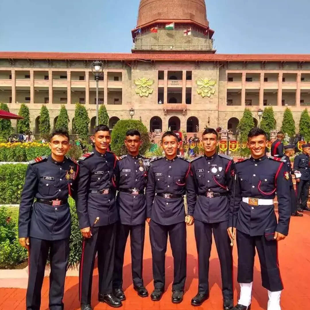 रक्षा अकादमी 