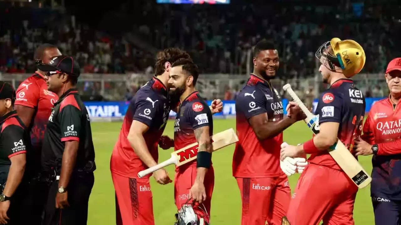 केकेआर को हराकर आ रही आरसीबी
