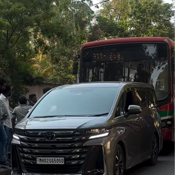 सरकारी बस ने मारी ऐश्वर्या राय बच्चन की कार को टक्कर