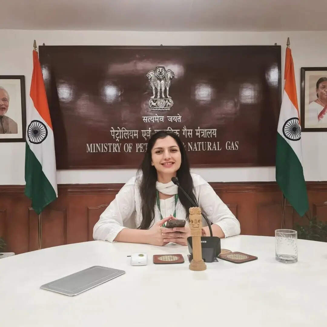 सस्पेंड करने का अधिकार