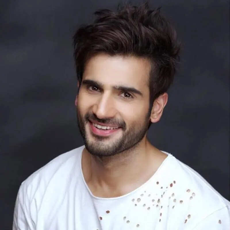 करण टैकर Karan Tacker