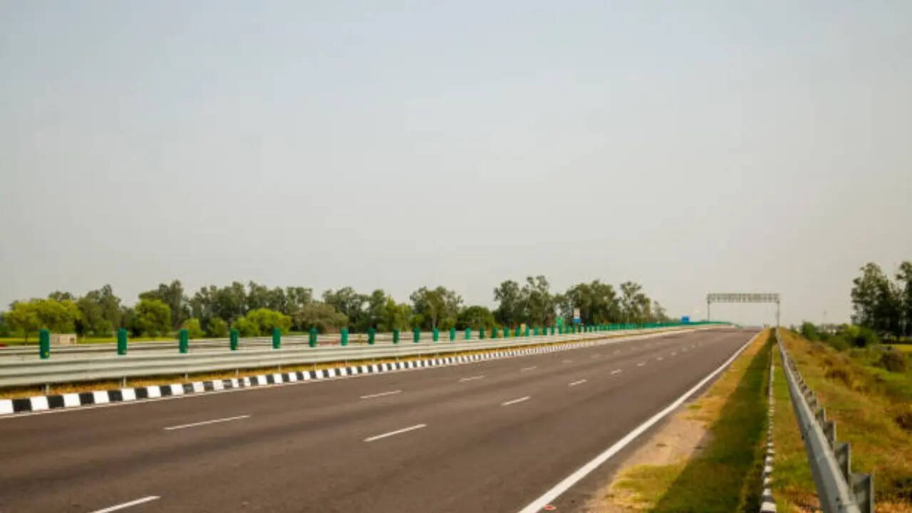 दिल्ली-मेरठ एक्सप्रेसवे पर कितना लगेगा टोल