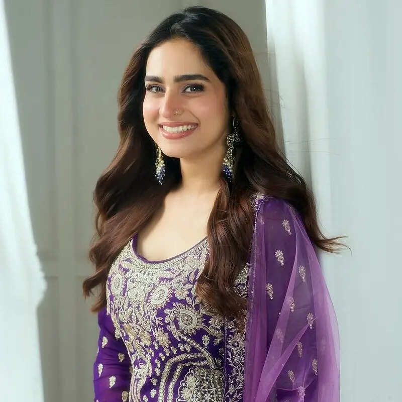 आयशा खान (Ayesha Khan)