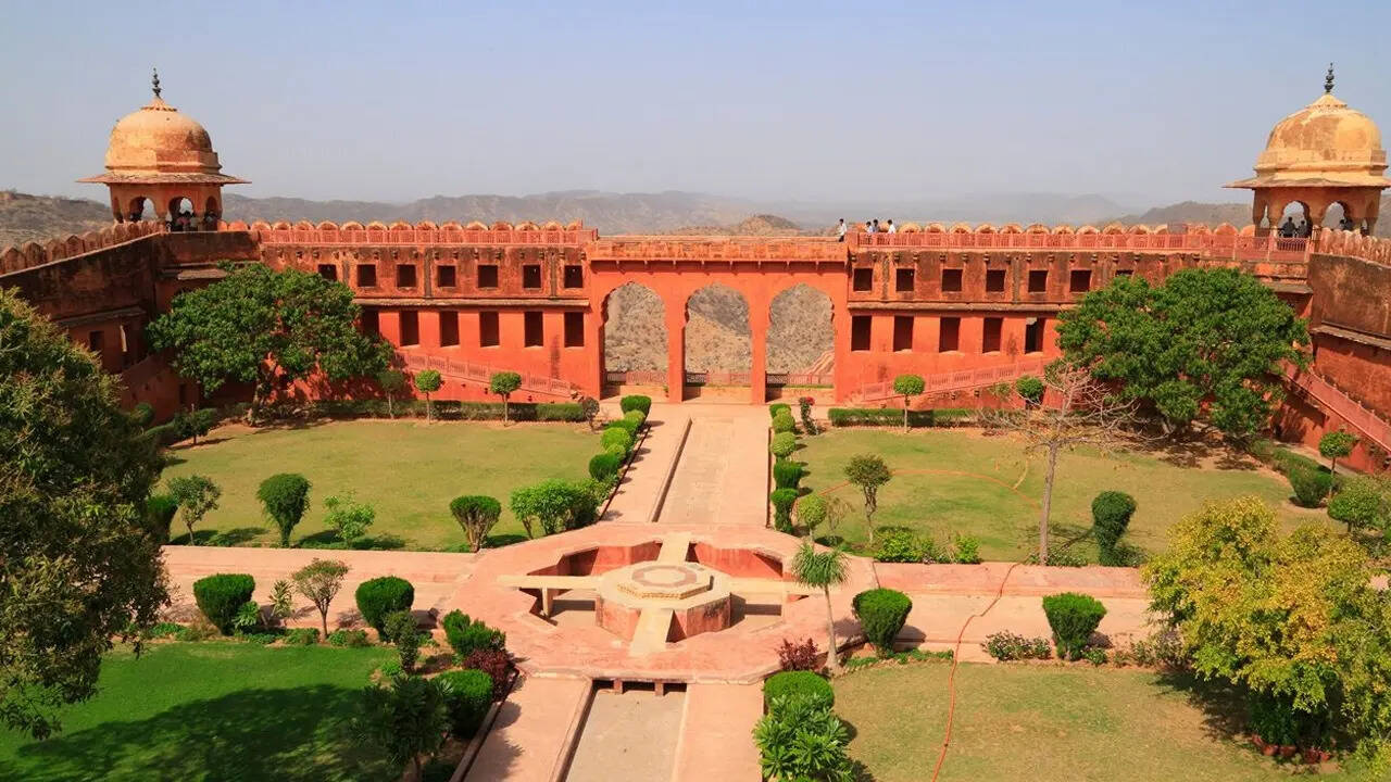 किले में लाल महल